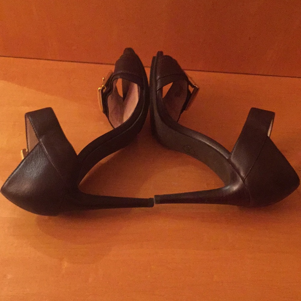 Michael Kors Shoes - Picture 2 of 7